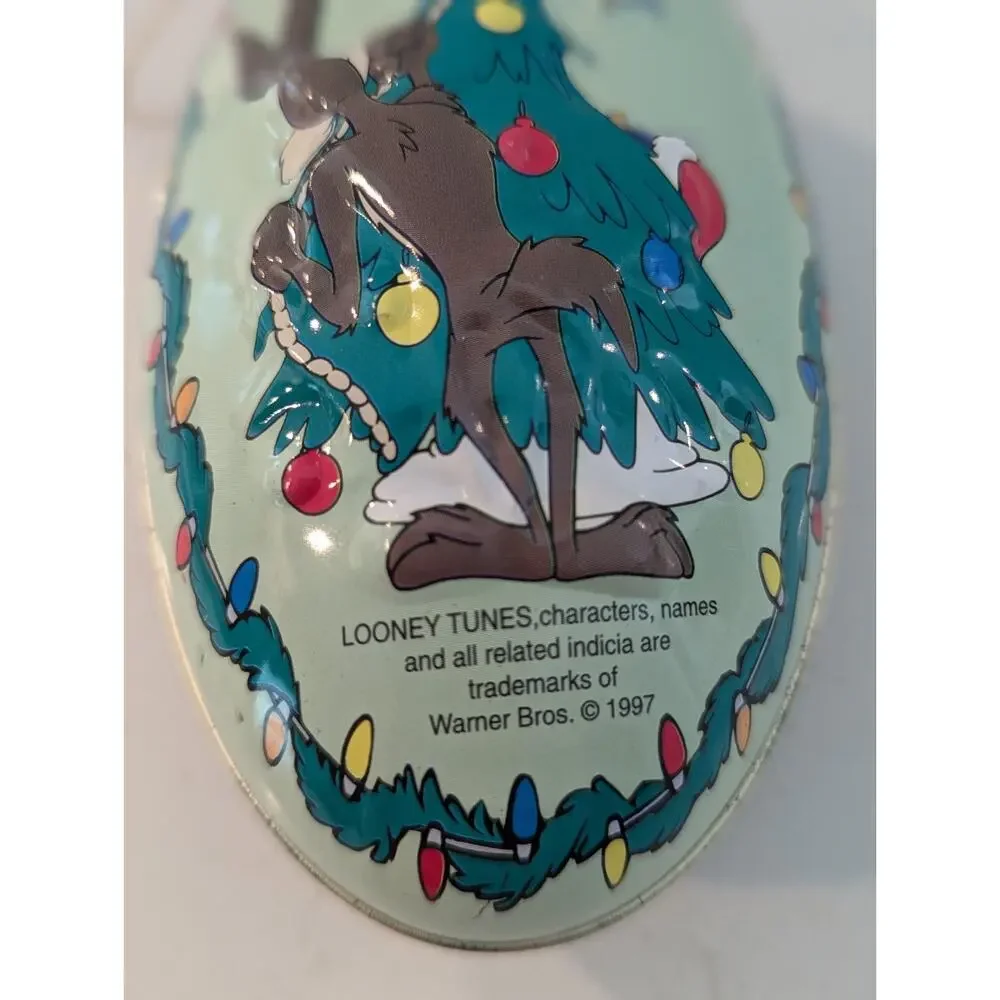 Russell Stover Road Runner Wile E Coyote Looney Tunes Christmas Ornament 1997